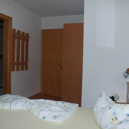 Haus Stark * 페트노이 암 아를베르크