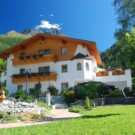 Haus *